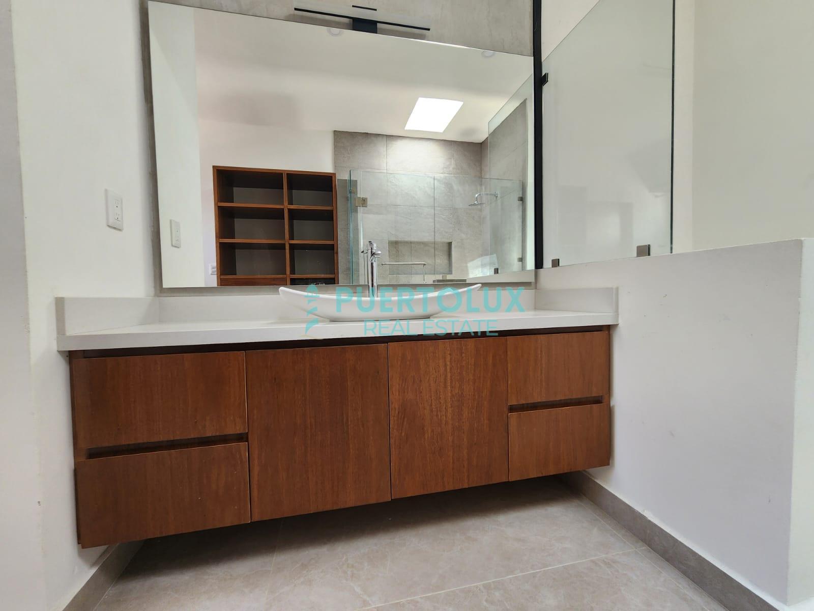 Casa en Venta en Esquina – Residencial Río by Cumbres